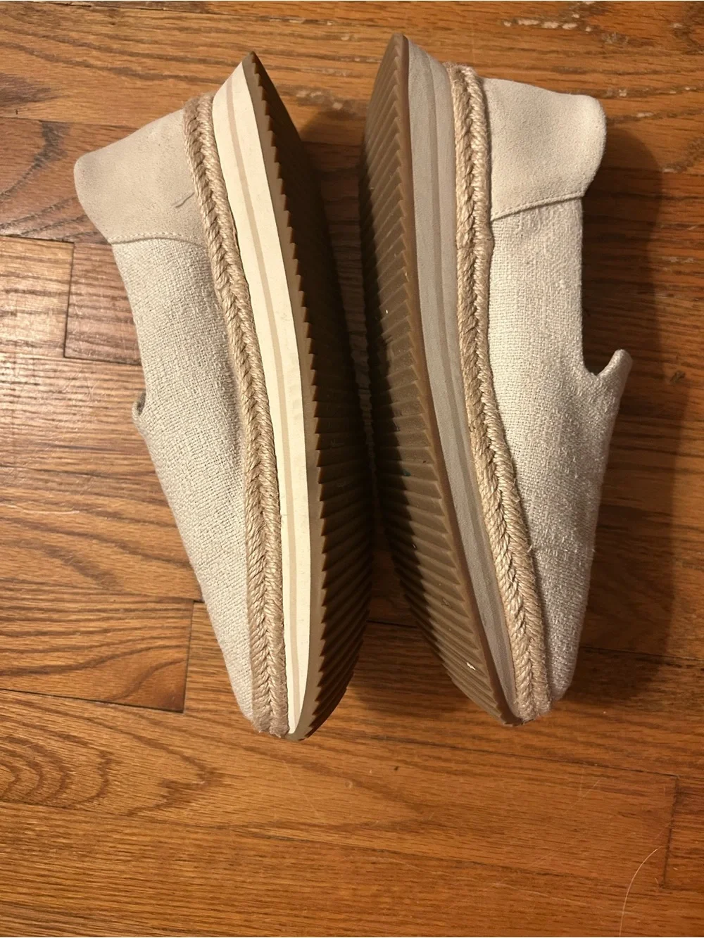 Toms Women’s 8.5 Classic Cream Old Money Minimalist Platform Espadrille Flats